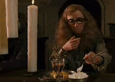 http://i239.photobucket.com/albums/ff11/darling-lili/Art/trelawney.gif