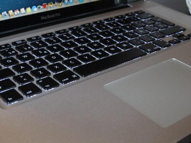 MacBook Pro MB471 15''4 T9550 2.66Ghz 6MB cache , 4GB 250GB Dual Vga , 98% ,xtay usa - 4