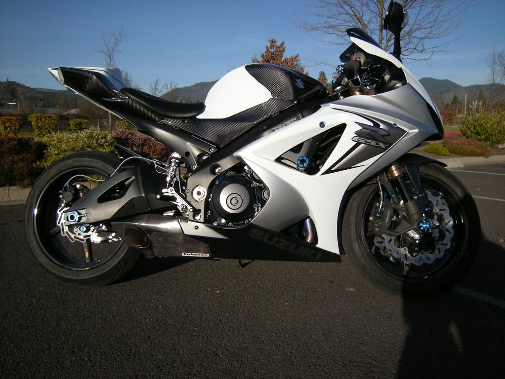 2008 gsxr 1000 presentation