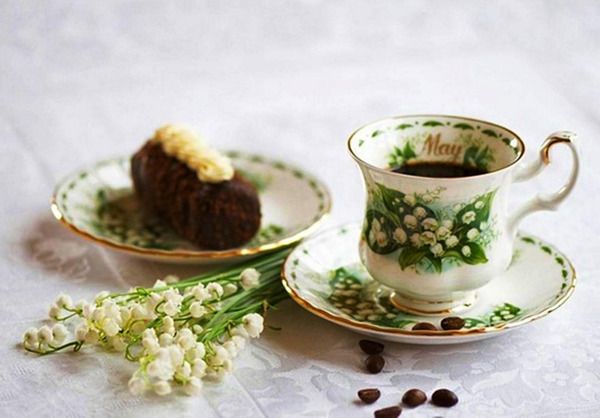 photo CoffeeLilliesoftheValley_zpsz21gvl5j.jpg