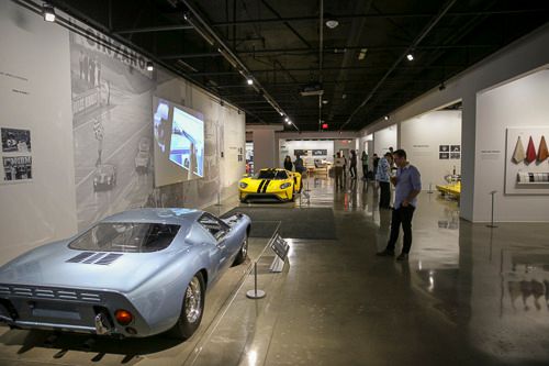 photo BBK_Performance_At_The_Petersen_Automotive_Museum-1501_zpshwe3q85c.jpg