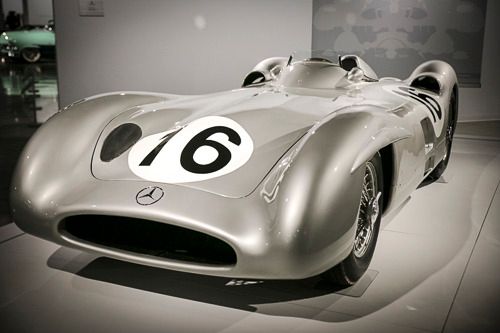 photo BBK_Performance_At_The_Petersen_Automotive_Museum-1509_zps135gml10.jpg