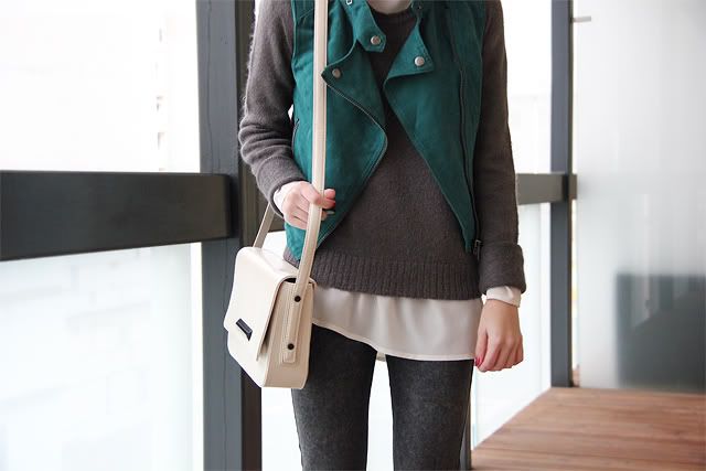 grey days