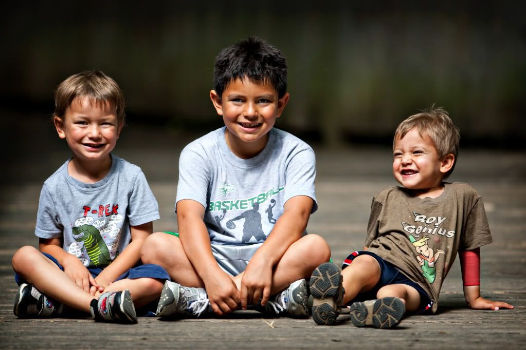 IMAGE: http://i239.photobucket.com/albums/ff66/mcgomez13/06_10_09Zoo-100copy.jpg