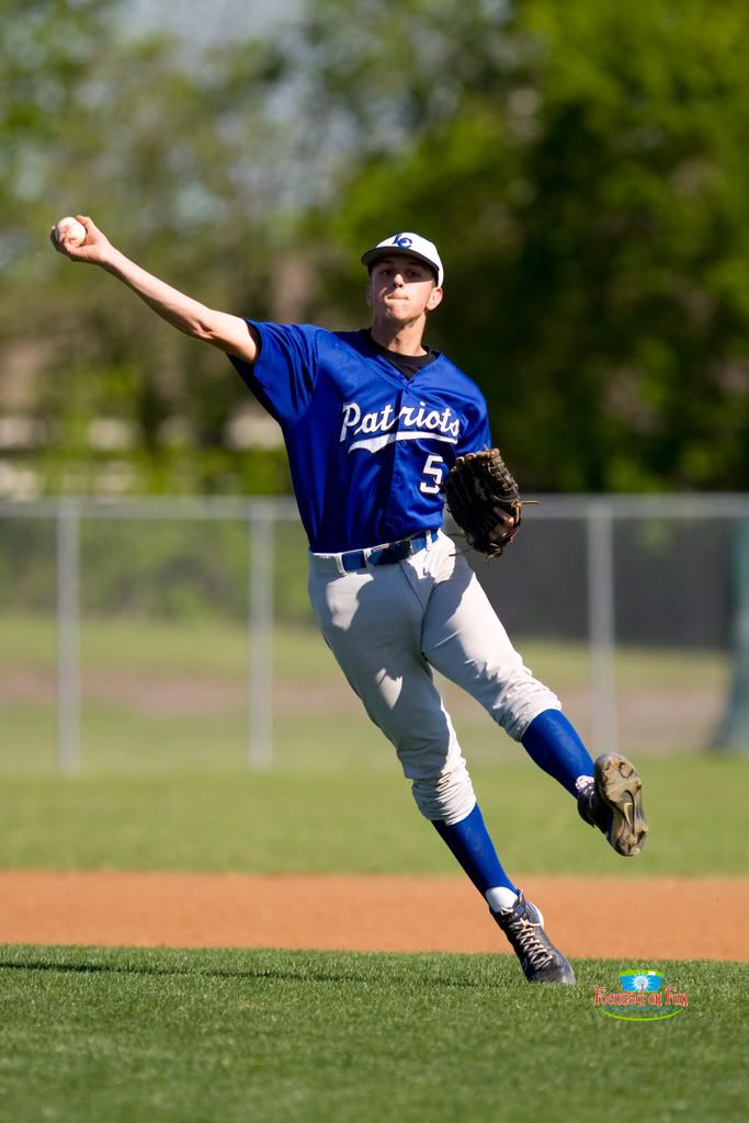 IMAGE: http://i239.photobucket.com/albums/ff66/mcgomez13/7I3V1215copy-1.jpg