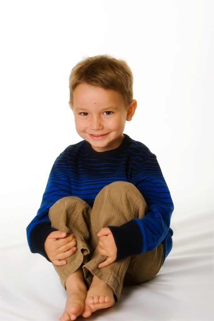 IMAGE: http://i239.photobucket.com/albums/ff66/mcgomez13/BoysWinter-157.jpg