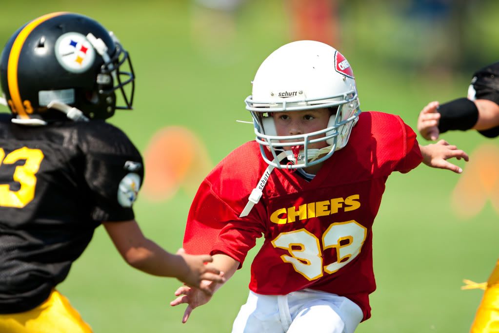 IMAGE: http://i239.photobucket.com/albums/ff66/mcgomez13/Chiefs-303.jpg