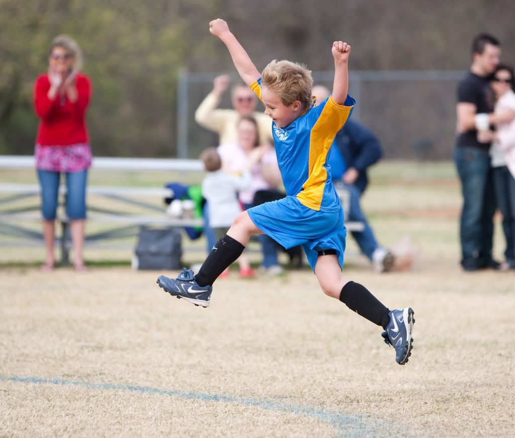 IMAGE: http://i239.photobucket.com/albums/ff66/mcgomez13/Cosmos09-484.jpg