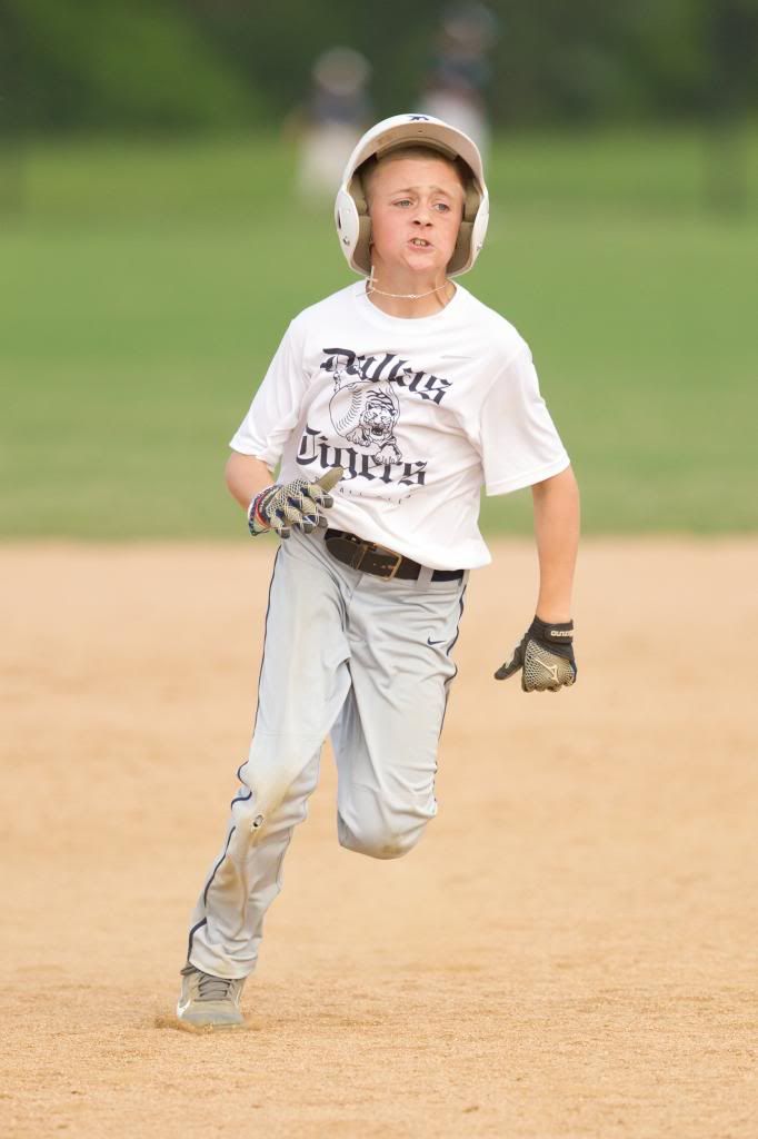 IMAGE: http://i239.photobucket.com/albums/ff66/mcgomez13/FOF12835_zps0803bc14.jpg