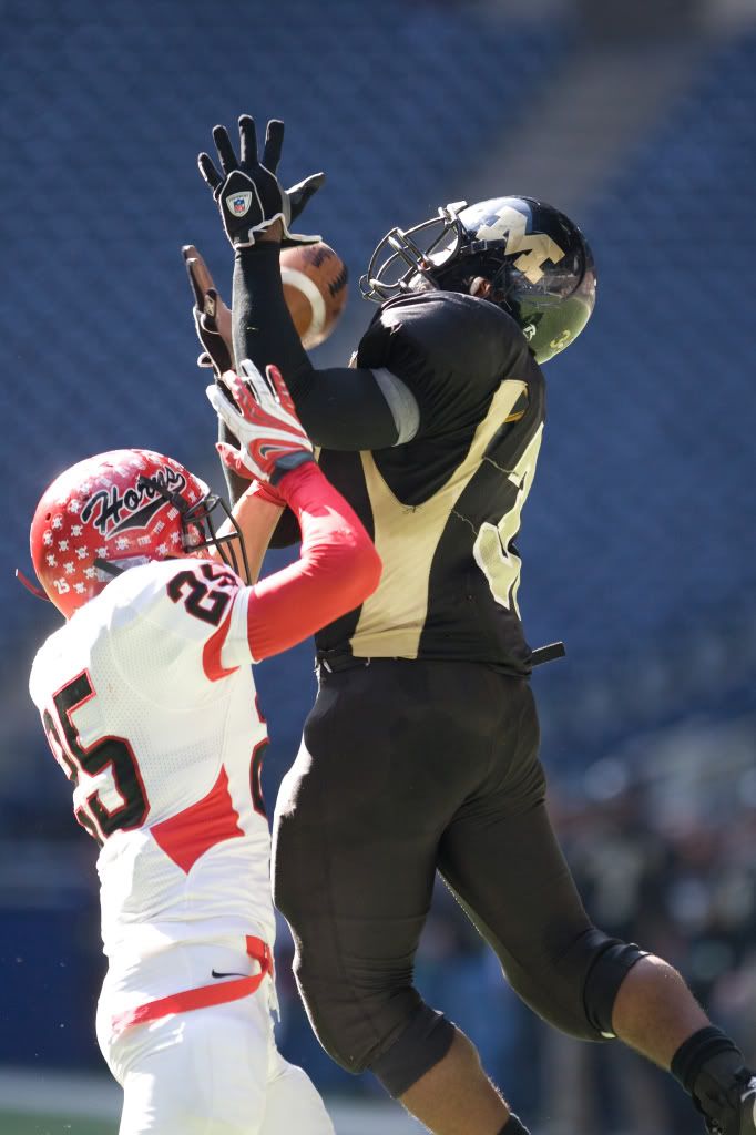 IMAGE: http://i239.photobucket.com/albums/ff66/mcgomez13/FOF18772.jpg