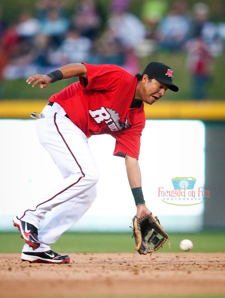 IMAGE: http://i239.photobucket.com/albums/ff66/mcgomez13/FOF22041.jpg