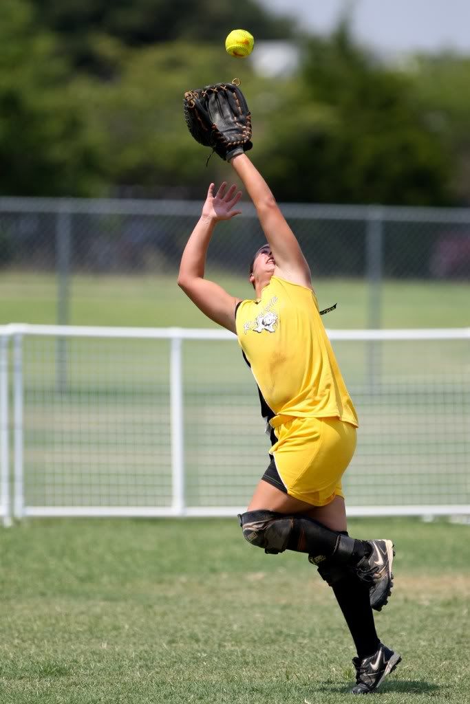 IMAGE: http://i239.photobucket.com/albums/ff66/mcgomez13/FOF_0316.jpg