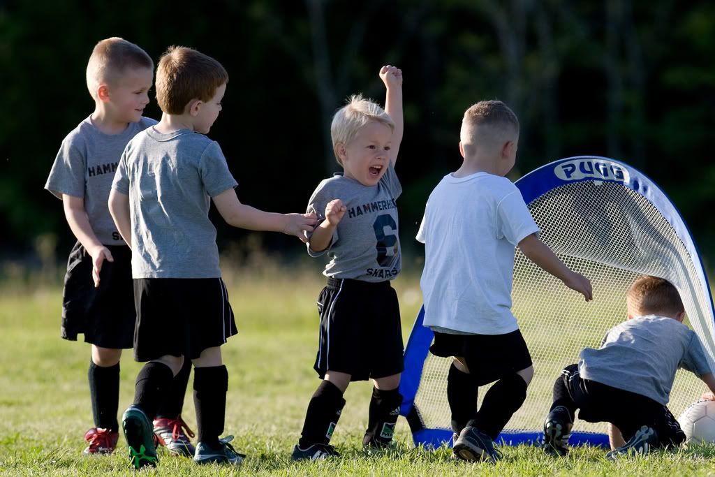 IMAGE: http://i239.photobucket.com/albums/ff66/mcgomez13/HHSharks-180.jpg