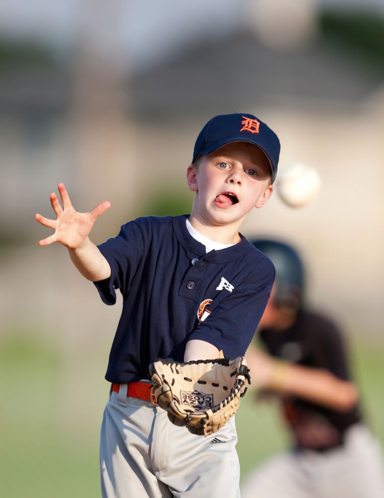 IMAGE: http://i239.photobucket.com/albums/ff66/mcgomez13/LTigers10-472.jpg