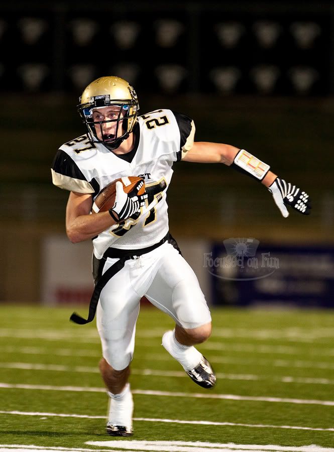 IMAGE: http://i239.photobucket.com/albums/ff66/mcgomez13/PvPE-292.jpg