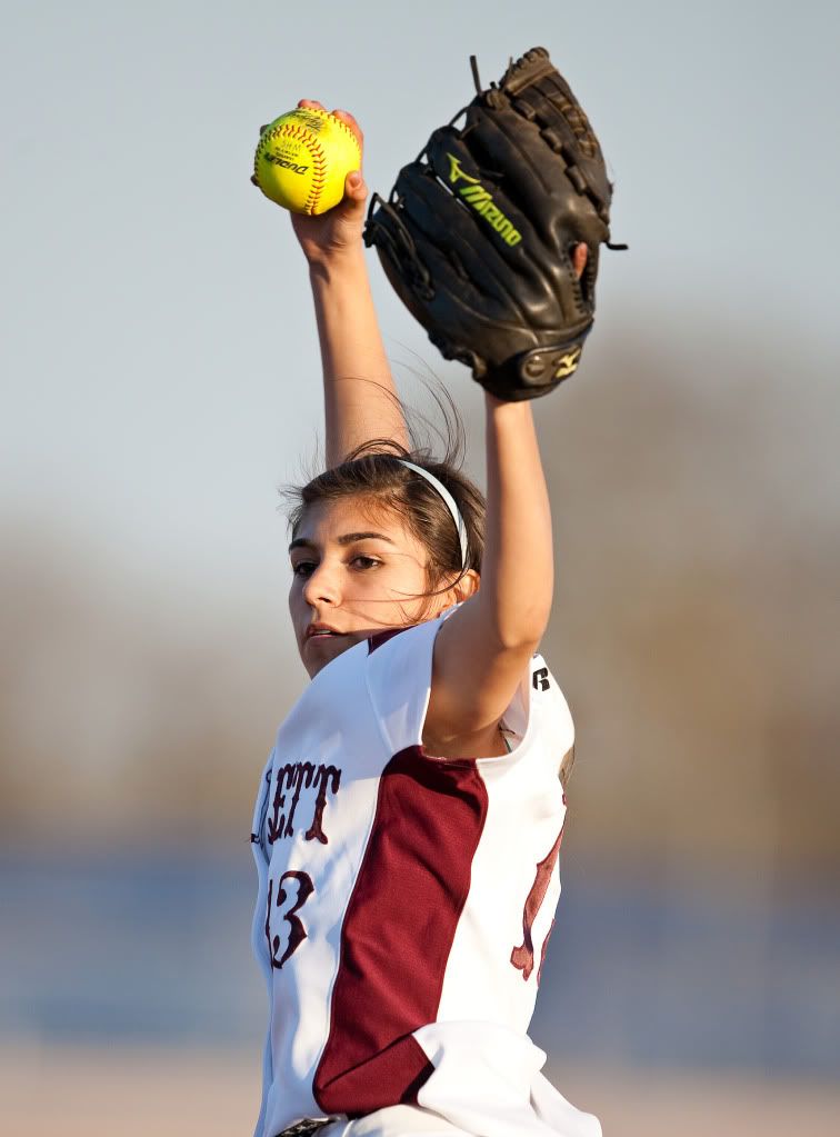 IMAGE: http://i239.photobucket.com/albums/ff66/mcgomez13/SGPvR-11241.jpg