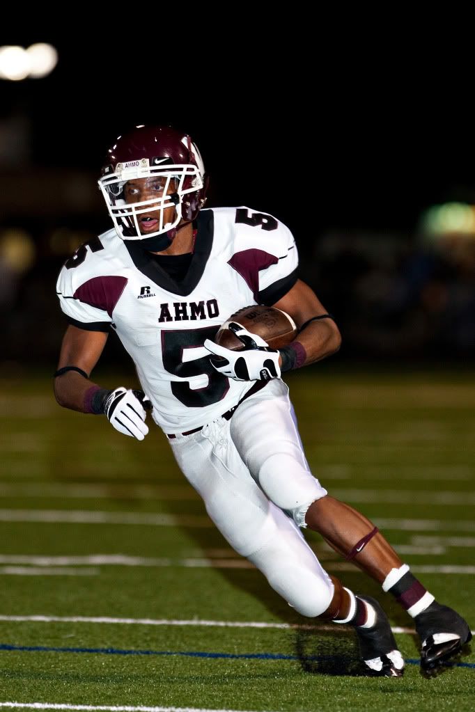 IMAGE: http://i239.photobucket.com/albums/ff66/mcgomez13/Seguin-1008.jpg