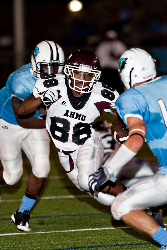 IMAGE: http://i239.photobucket.com/albums/ff66/mcgomez13/Seguin-1030.jpg