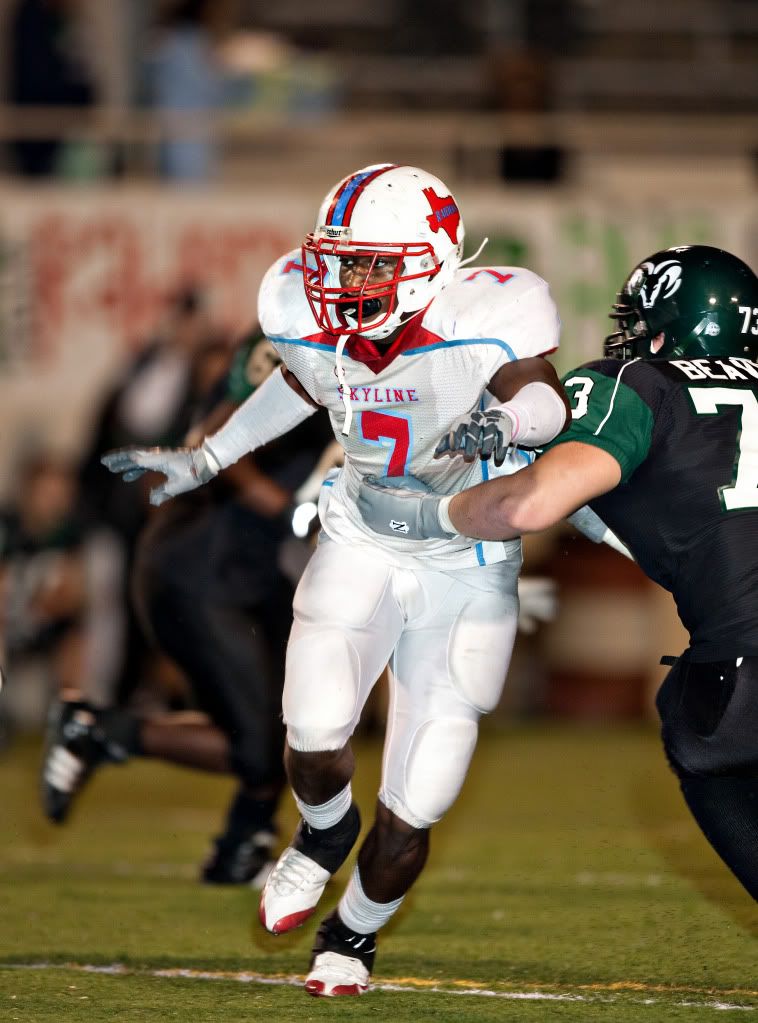 IMAGE: http://i239.photobucket.com/albums/ff66/mcgomez13/SvB-198.jpg