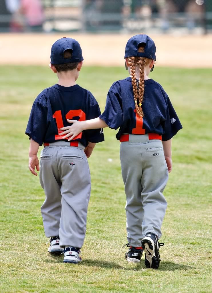 IMAGE: http://i239.photobucket.com/albums/ff66/mcgomez13/TigersTball-207.jpg