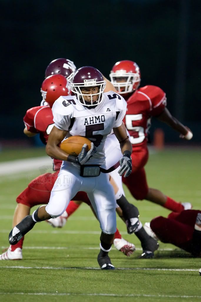 IMAGE: http://i239.photobucket.com/albums/ff66/mcgomez13/WylievsMesqHorn-129.jpg