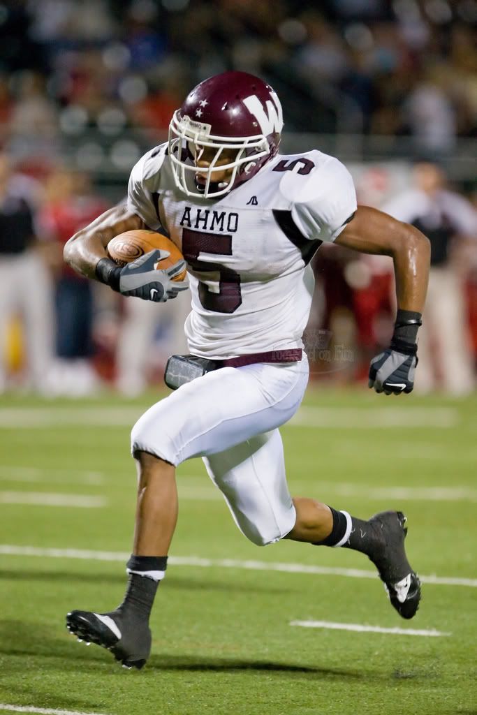 IMAGE: http://i239.photobucket.com/albums/ff66/mcgomez13/WylievsMesqHorn-157.jpg